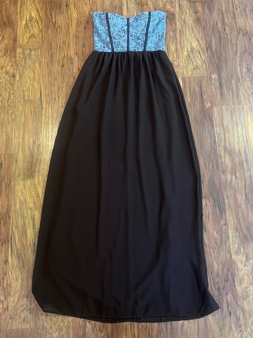 Mystic Lace Strapless Maxi Formal Long Dress size medium